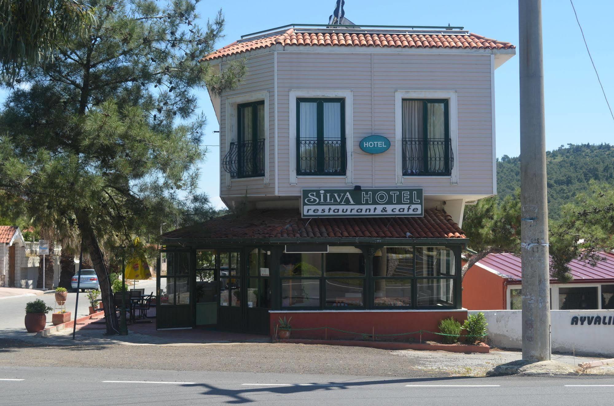 Silva Hotel Айвалык Экстерьер фото