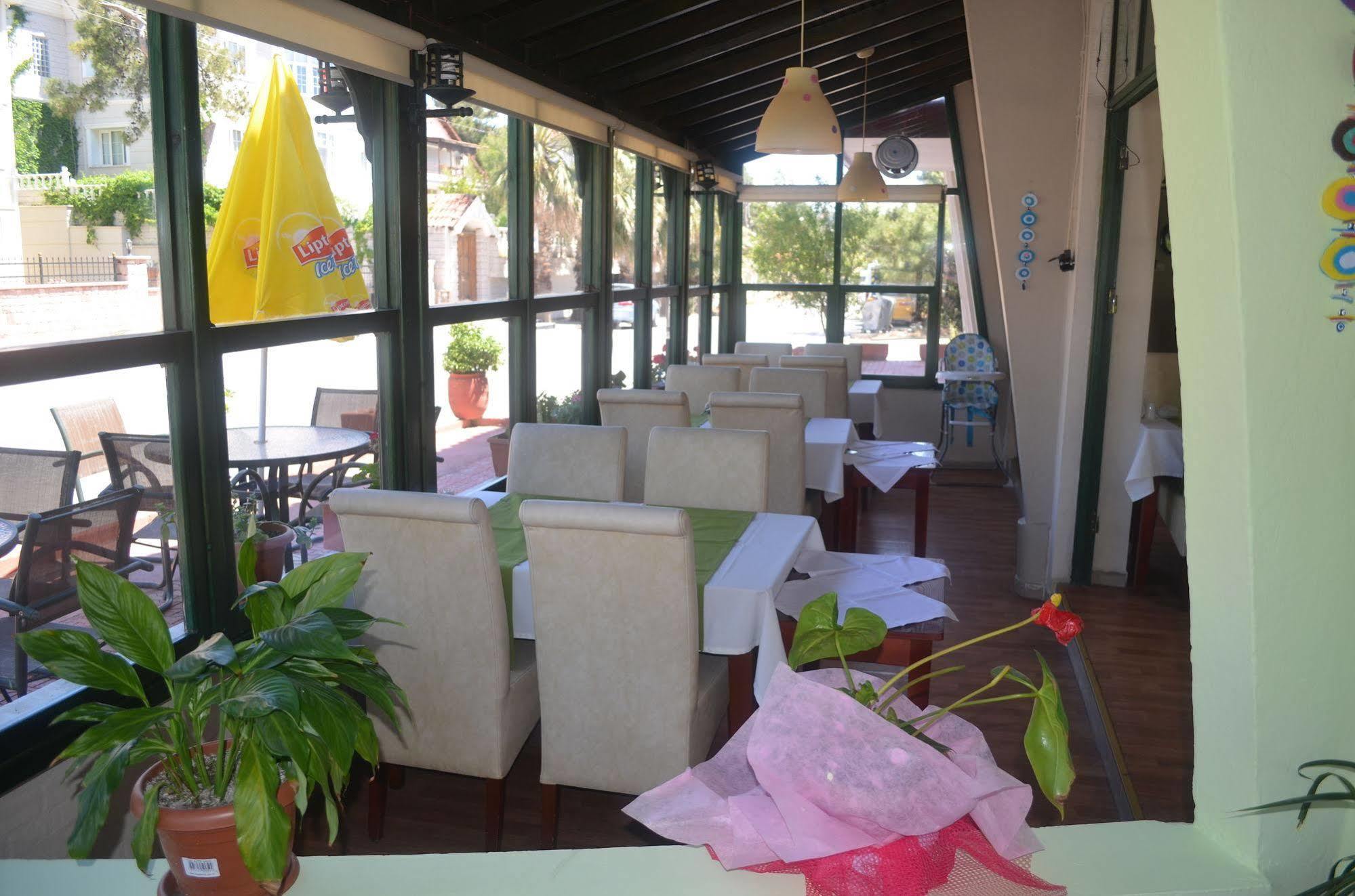 Silva Hotel Айвалык Экстерьер фото