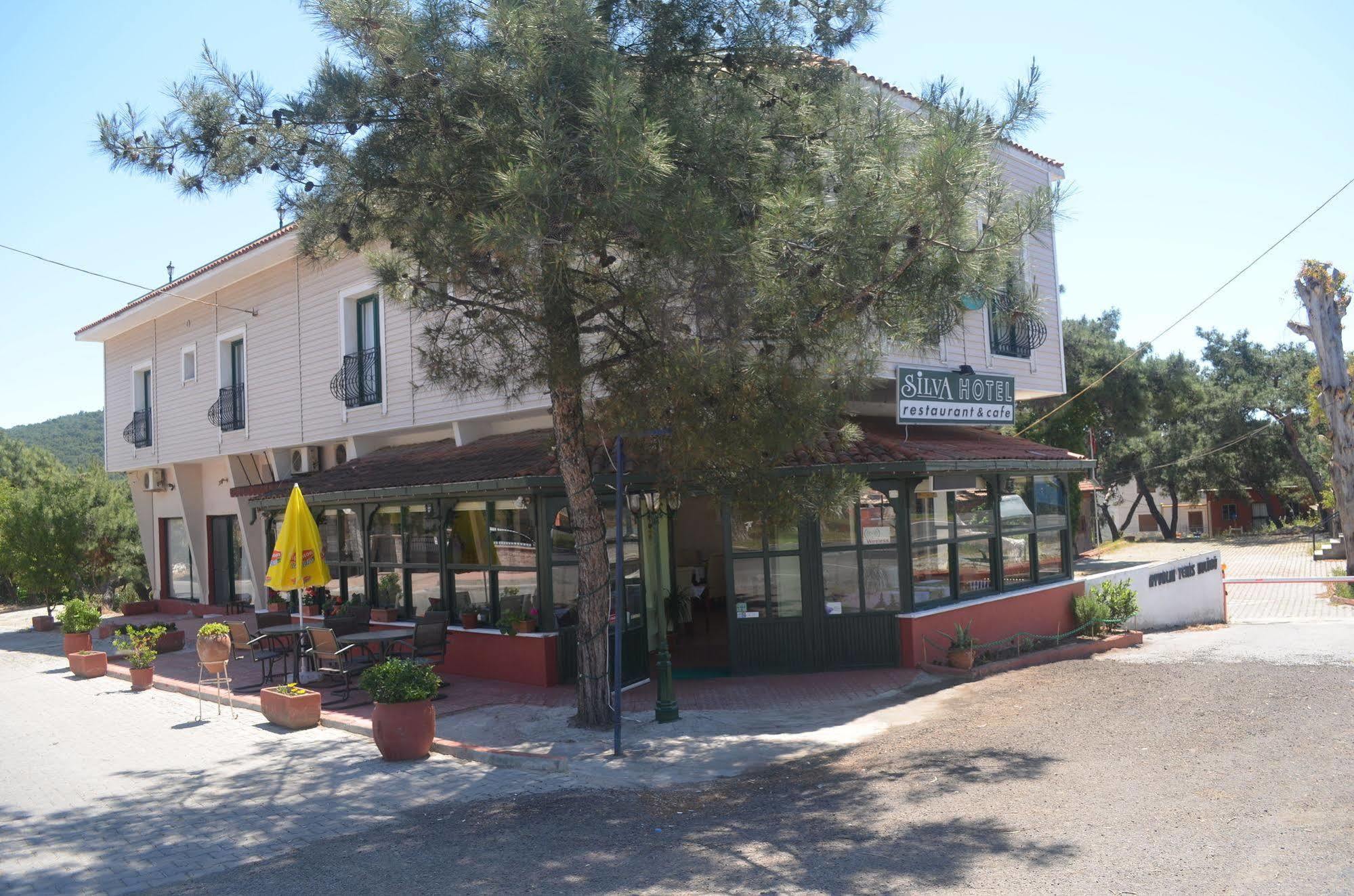 Silva Hotel Айвалык Экстерьер фото