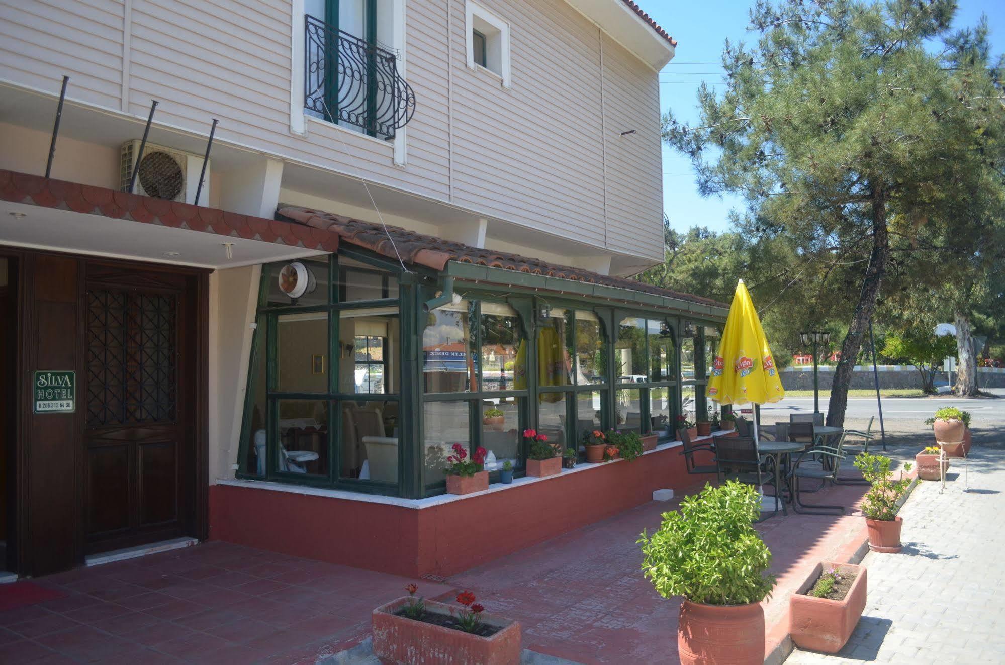Silva Hotel Айвалык Экстерьер фото